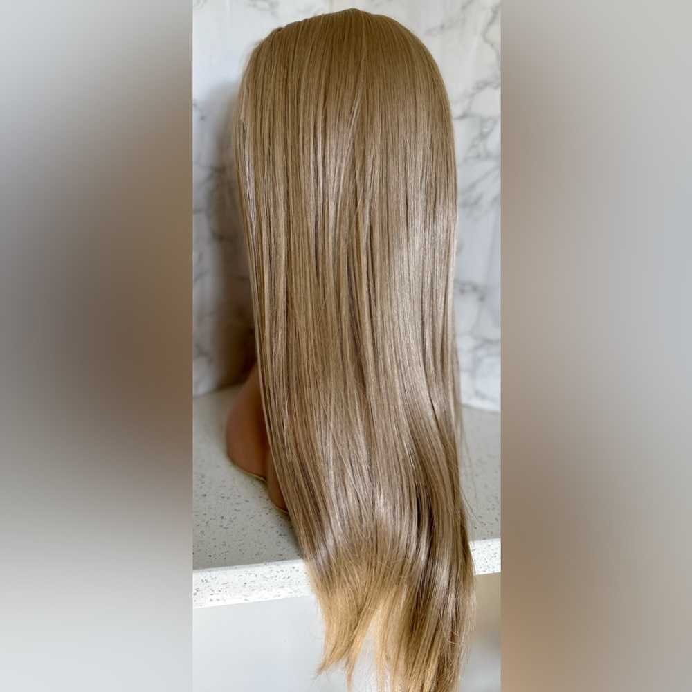 Premium Ash blonde Swiss invisible lace front long straight wig - Picture 8 of 12